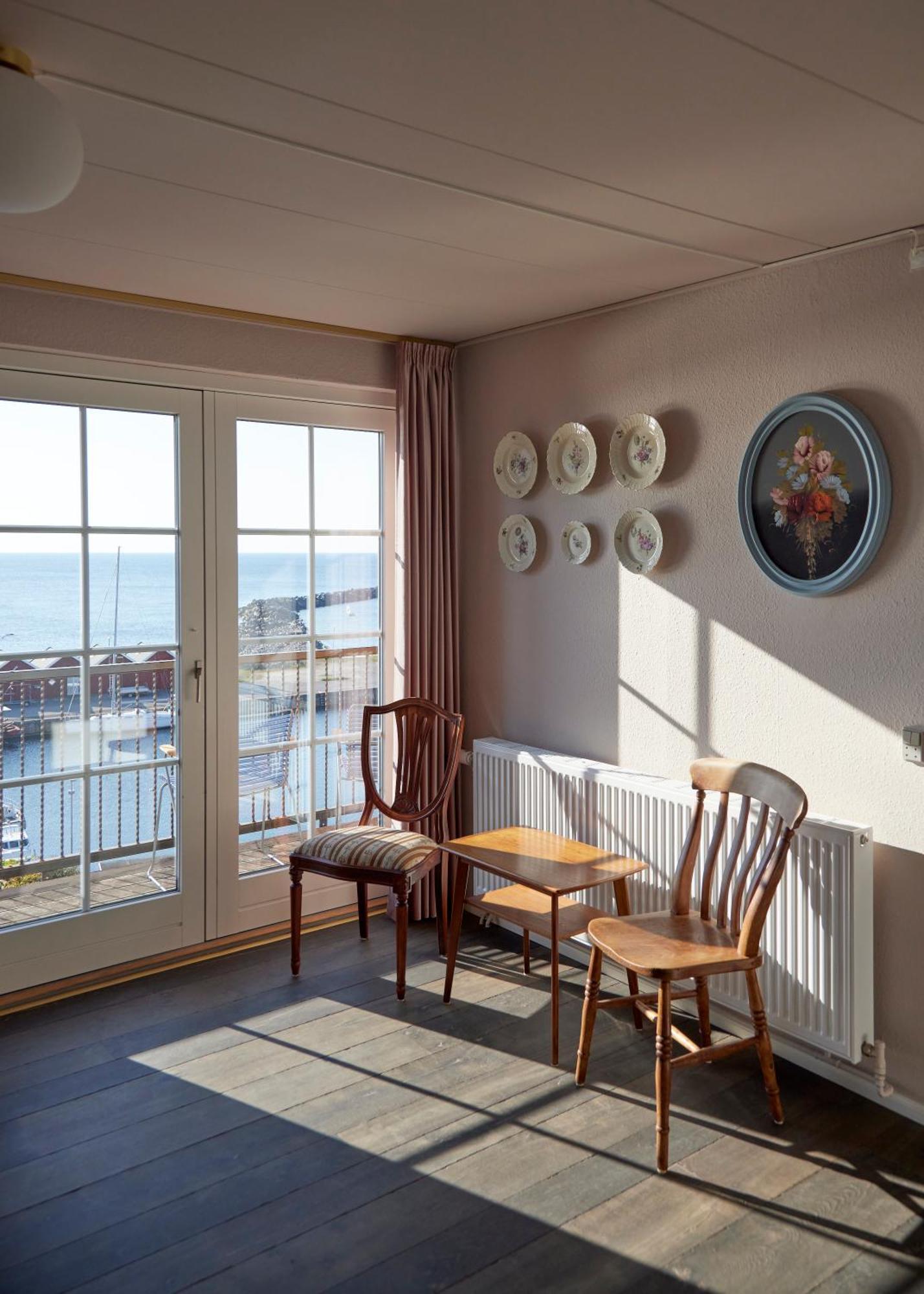 Hotel Kysten Hasle Extérieur photo