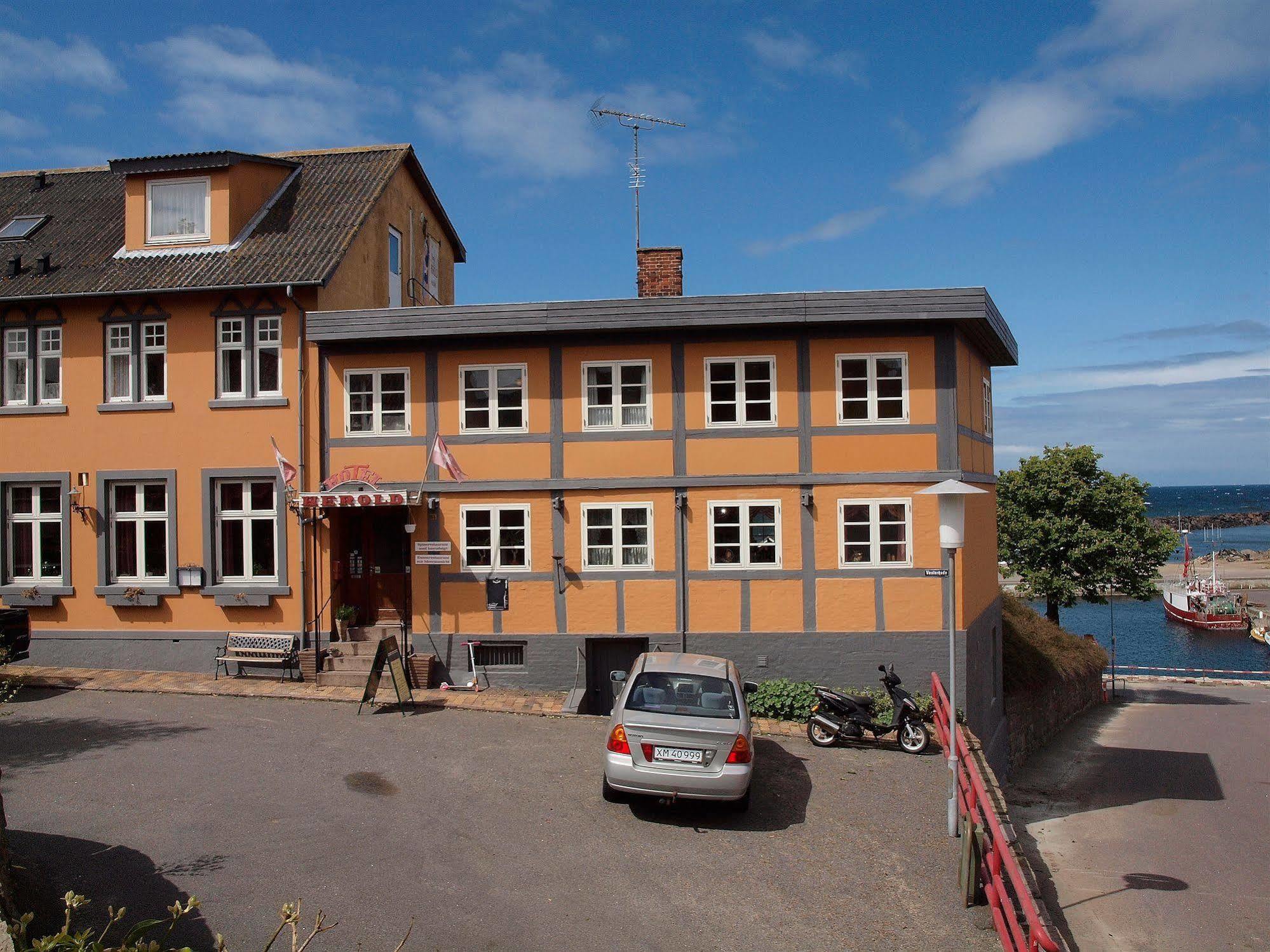 Hotel Kysten Hasle Extérieur photo