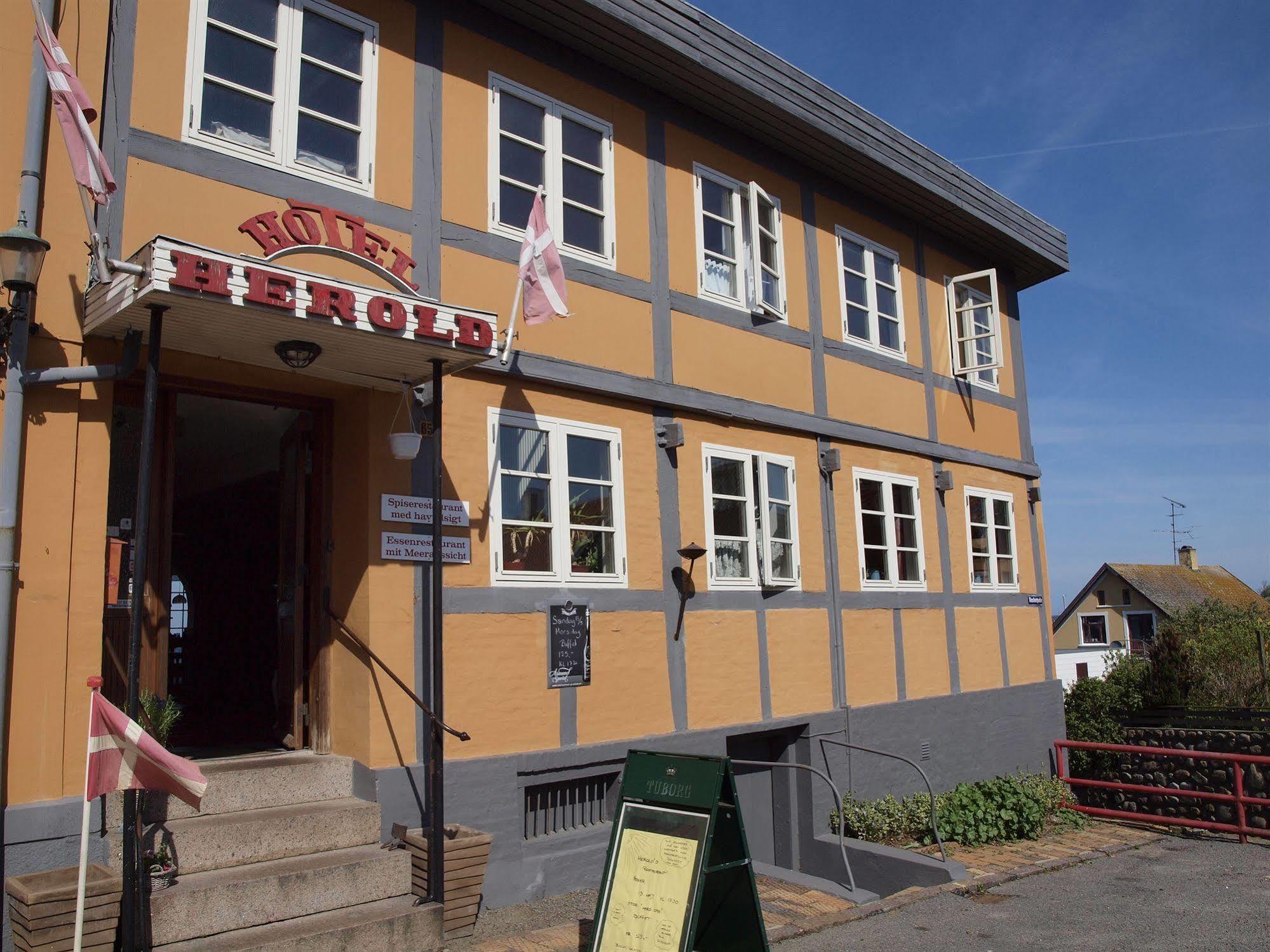 Hotel Kysten Hasle Extérieur photo