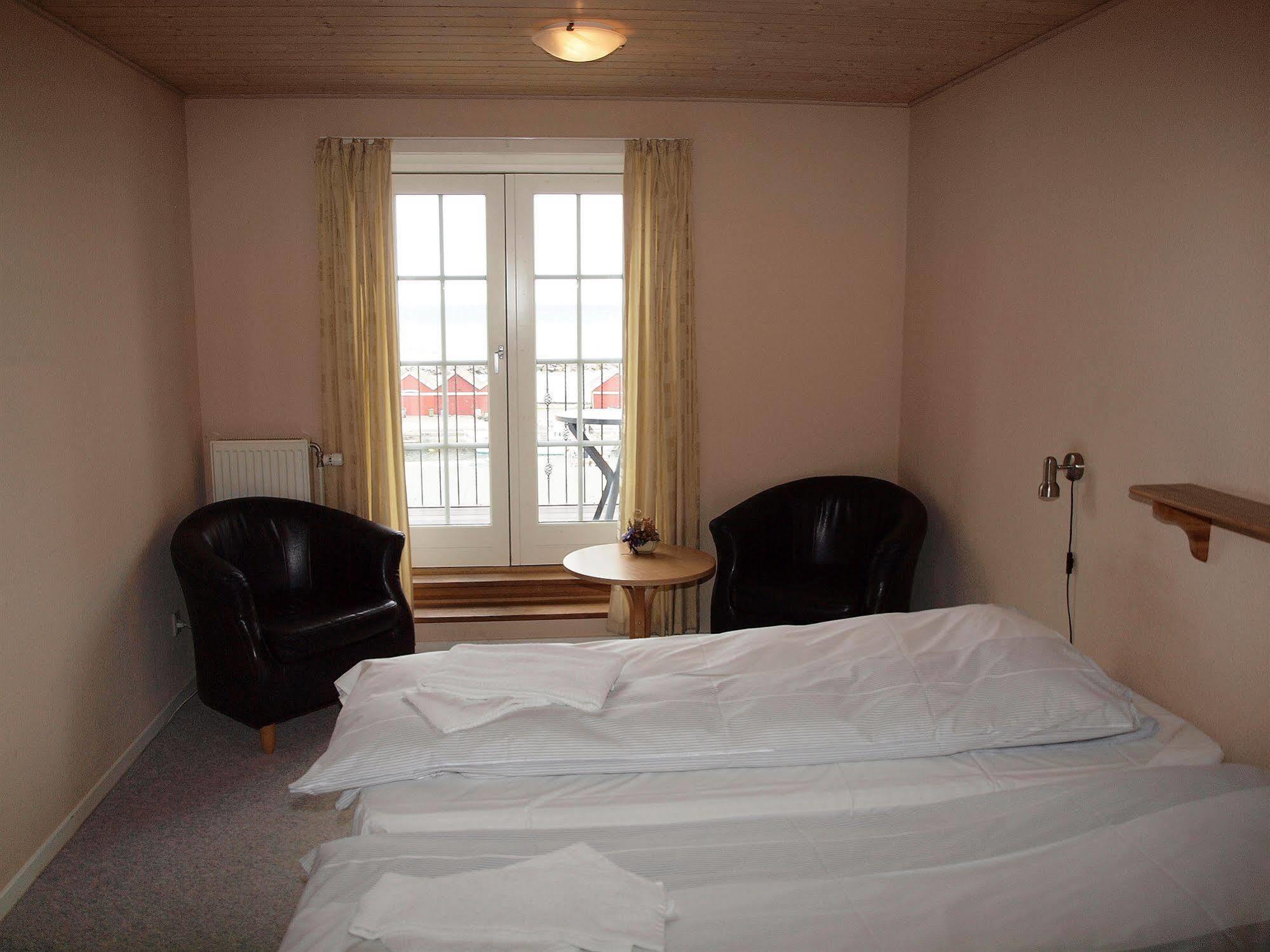 Hotel Kysten Hasle Extérieur photo